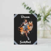 女子バスケットボールの水色パーソナライズされた ポストカード (スタンド正面)