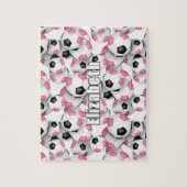 女子パーソナライズされたピンクブラックサッカー ジグソーパズル (縦)