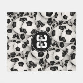 女子ボーイズエンドレスサッカーボールパターン フリースブランケット (正面(横))