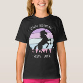 女子ヴィンテージサンセットユニコーン名日付誕生日 Tシャツ (正面)