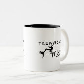 女子武術アーツスポーツおもしろいテコンドママ ツートーンマグカップ (正面右)