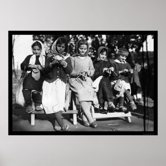 女子編み物インアルバニア1923 ポスター (正面)