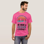 女子68位誕生日ハイカーマウンテン68歳H Tシャツ (正面フル)