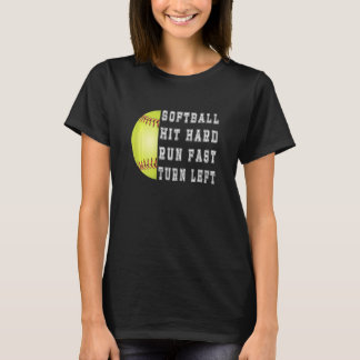 女子+ハードヒット+速いラン+左折+ソフトボール+野球 Tシャツ