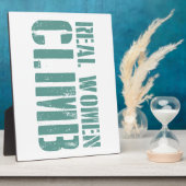 女実在が登る フォトプラーク (側面)