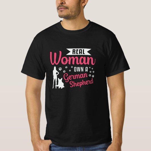 女実在が飼っている飼い犬のヴィンテージおもしろい Tシャツ (正面)
