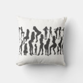 女実在実在の子は枕を持つ クッション (正面)