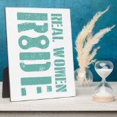 女実在性に乗る フォトプラーク (側面)