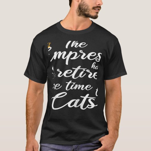 女帝は猫退職したの時間が増える Tシャツ (正面)