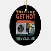 女性がおもしろい熱くなるとHvacを修復する セラミックオーナメント (右)