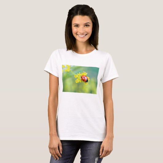女性が上 Tシャツ (正面フル)