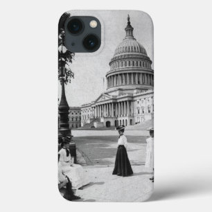 女性が付いている国会議事堂の建物の外面 iPhone 13ケース