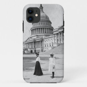 女性が付いている国会議事堂の建物の外面 iPhone 11 ケース