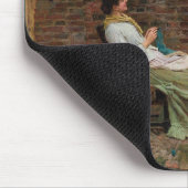 女性が庭の壁の上でチャット(ゴシップ) マウスパッド (コーナー)