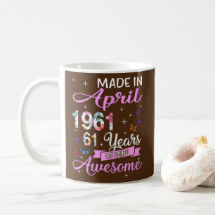 女性たちが1961年4月に作られた第61誕生日めでたい コーヒーマグカップ