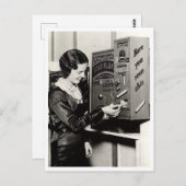 女性たばこ自動販売機レトロインスパイア ポストカード (正面/裏面)