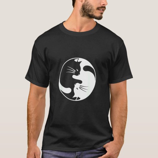 女性とお父さんのための黒白猫の陰陽 Tシャツ (正面)