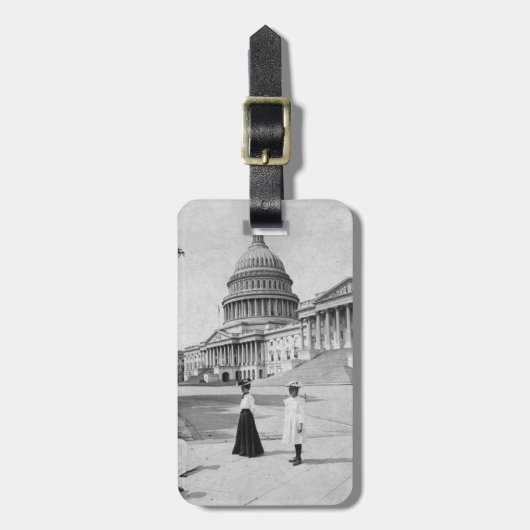女性との国会建物の外観 ラゲッジタグ (正面縦)