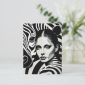 女性とゼブラ ポストカード (スタンド正面)