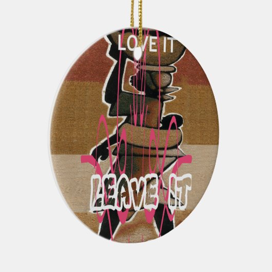 女性と子供の人生は公平ではない;それに慣れなさい。 セラミックオーナメント (右)