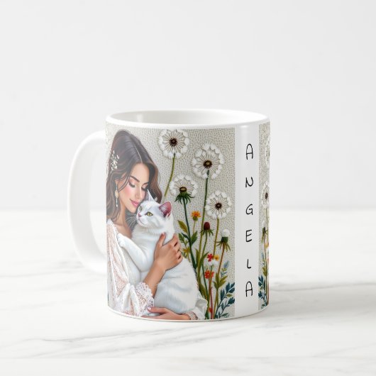 女性と白猫とタンポポ コーヒーマグカップ (正面左)