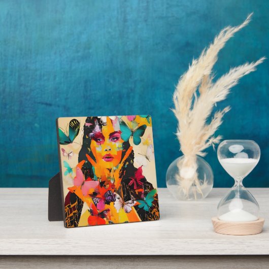 女性と蝶の混合メディア フォトプラーク (インサイチュ)