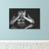 女性と鏡 キャンバスプリント (インサイチュ (ウッドフロア))