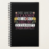 女性に力を与えたフェミニズムの指導者 プランナー手帳 (正面)