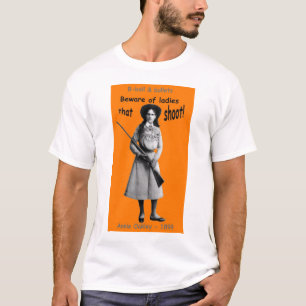 女性のそのシュートを用心して下さい Tシャツ