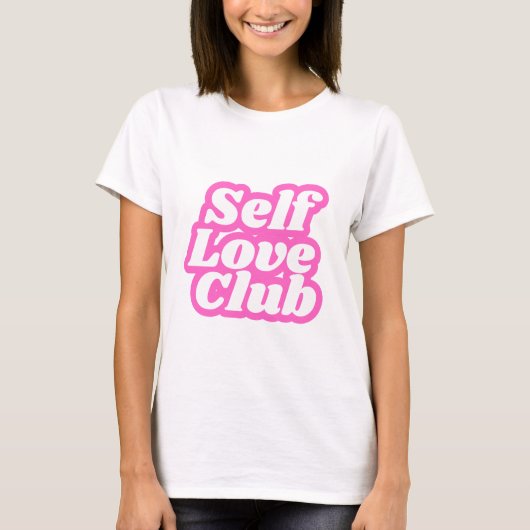 女性のためのピンクのセルフラブタイポグラフィ Tシャツ (正面)