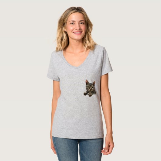 女性のための灰色のストライプのな虎猫猫のTシャツ Tシャツ (正面フル)