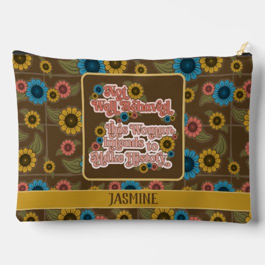 女性のエンパワーメントレトロ60sおよび70sフローラ黄色 アクセサリーポーチ (裏面)