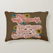 女性のエンパワーメントレトロ60sおよび70sフローラ アクセントクッション (正面)