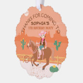 女性のカーボーイかわいらしと馬の誕生日パーティー オーナメントカード (左)