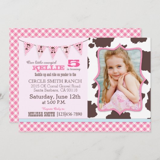 女性のカーボーイのピンクのギンガムの点検の西部のテーマの誕生日 招待状 (正面/裏面)