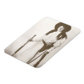 女性のカーボーイの写真ポートレートライフルを持つ, c1910 マグネット (左側)