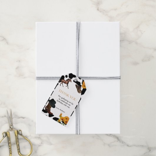 女性のカーボーイの最初のロデオのバースデー感謝していタユー ギフトタグ (より糸付き)