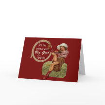 女性のカーボーイは大きなブーツを履く