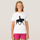 女性のカーボーイは彼女の馬に乗って Tシャツ (正面フル)
