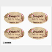 女性のカーボーイは素朴なピンク遠くにのフローラを取る 楕円形シール (シート)