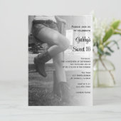 女性のカーボーイアンドフェンスバーンパーティースウィート16誕生日 招待状 (スタンド正面)