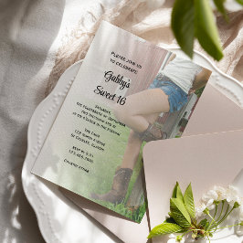 女性のカーボーイウエスタンバーンパーティースウィート16バースデーパーティー 招待状