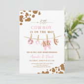 女性のカーボーイウエスタンブラウンプライド赤ちゃんシャワー 招待状 (スタンド正面)