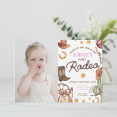 女性のカーボーイガール初のRodeoフォト誕生日写真 招待状 (スタンド正面)