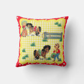 女性のカーボーイキッズウマズウェスタンベビーギフト クッション (裏面)