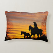 女性のカーボーイサンセット乗馬アクセントピロー アクセントクッション (裏面)