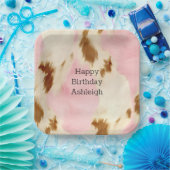 女性のカーボーイピンククリームブラウンコウィド誕生日 ペーパープレート (パーティー)