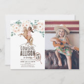 女性のカーボーイフローラロデオポニーライドフォト誕生日 招待状 (正面)
