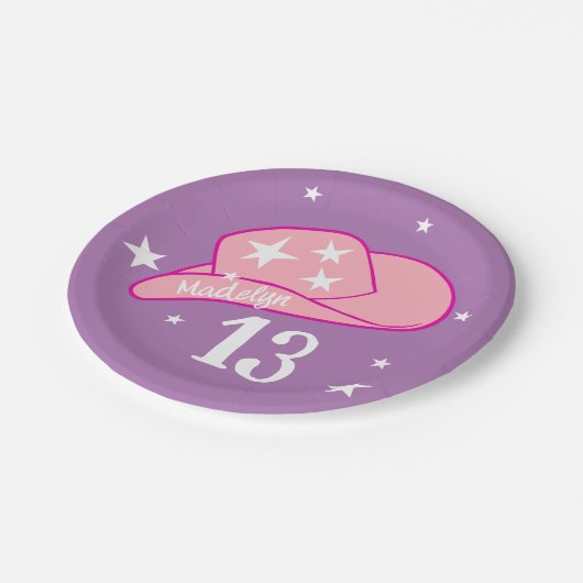 女性のカーボーイモダンウエスタンハットピンクガール13th誕生日 ペーパープレート (アングル)