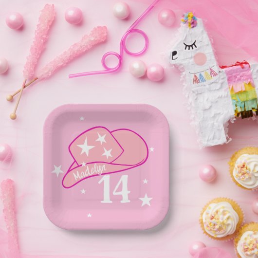 女性のカーボーイモダンウエスタンハットピンクガール14th誕生日 ペーパープレート (パーティー)